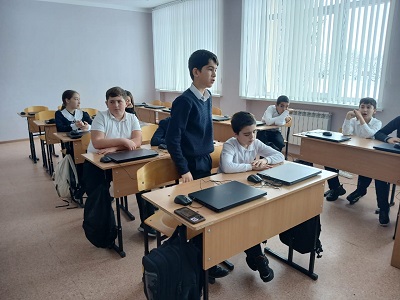 Урок цифры "Код города: технологии в движении".